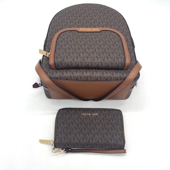 Michael Kors Medium Jaycee Zip Packet Backpack & Phone Case Wallet Wristlet - Picture 6 of 12